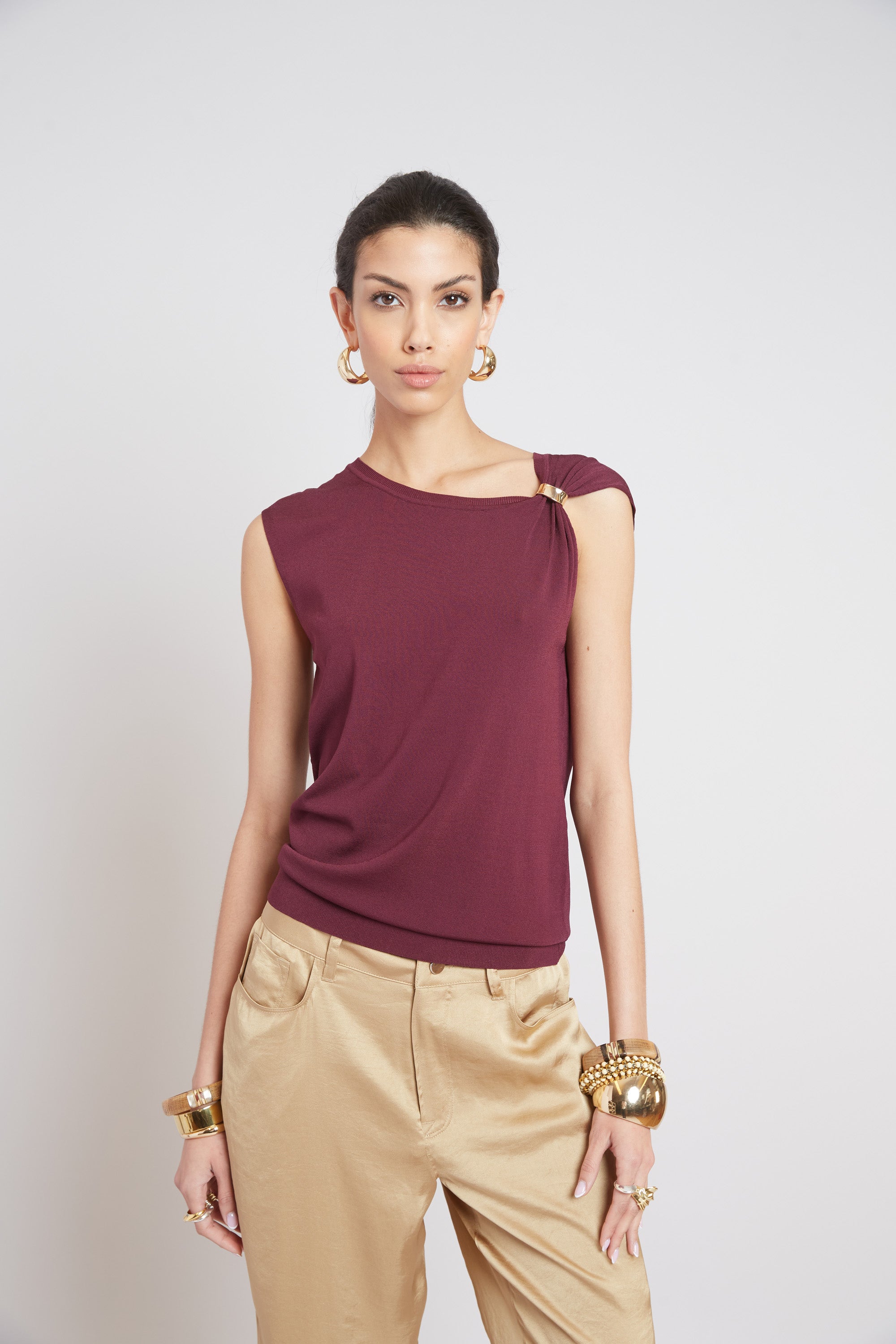 Gilded Top