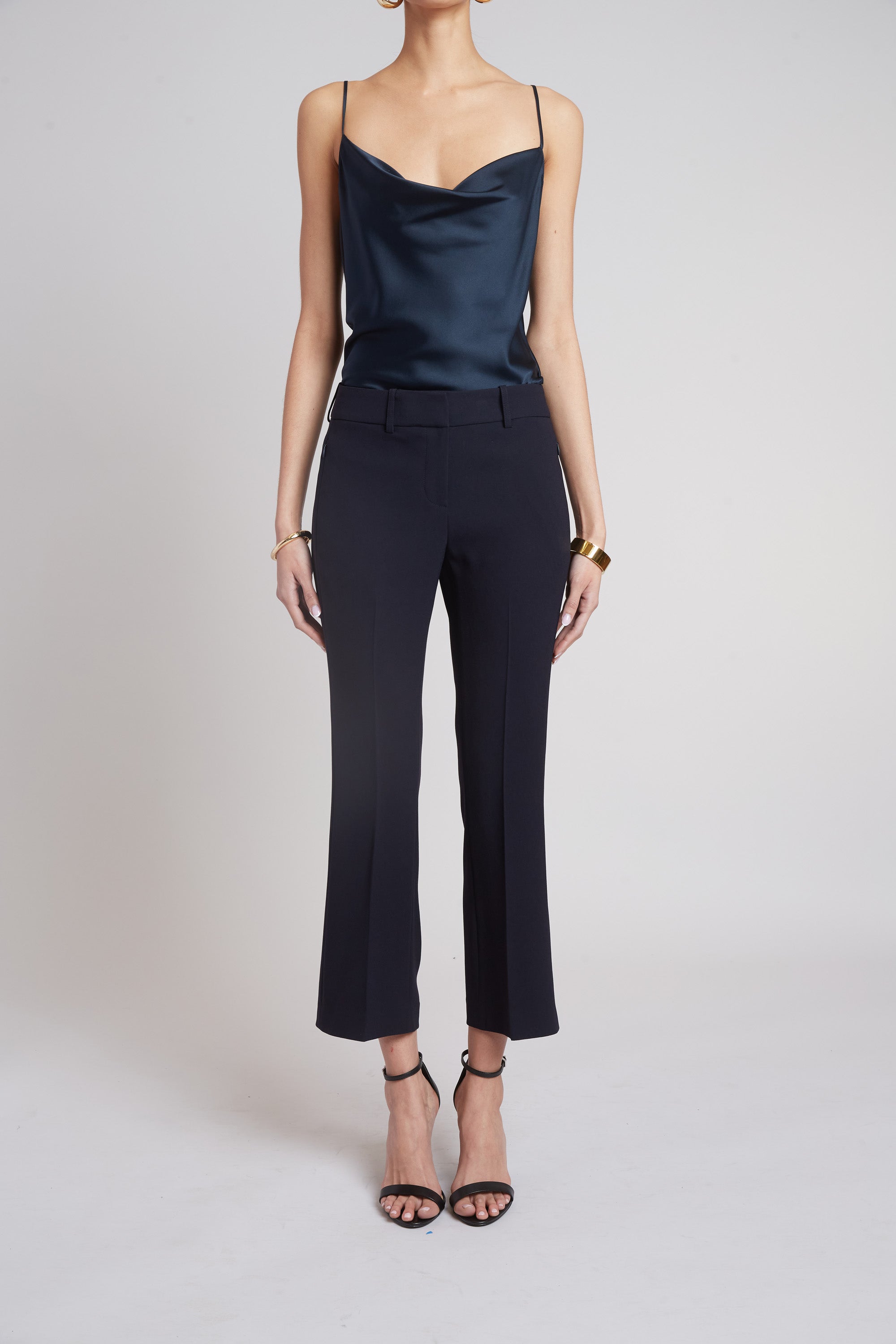 Tailored Fit & Flare Pant